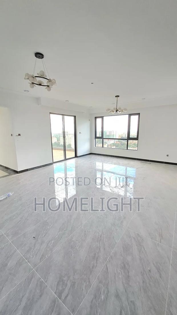 4bdrm Duplex in Valley Arcade for sale