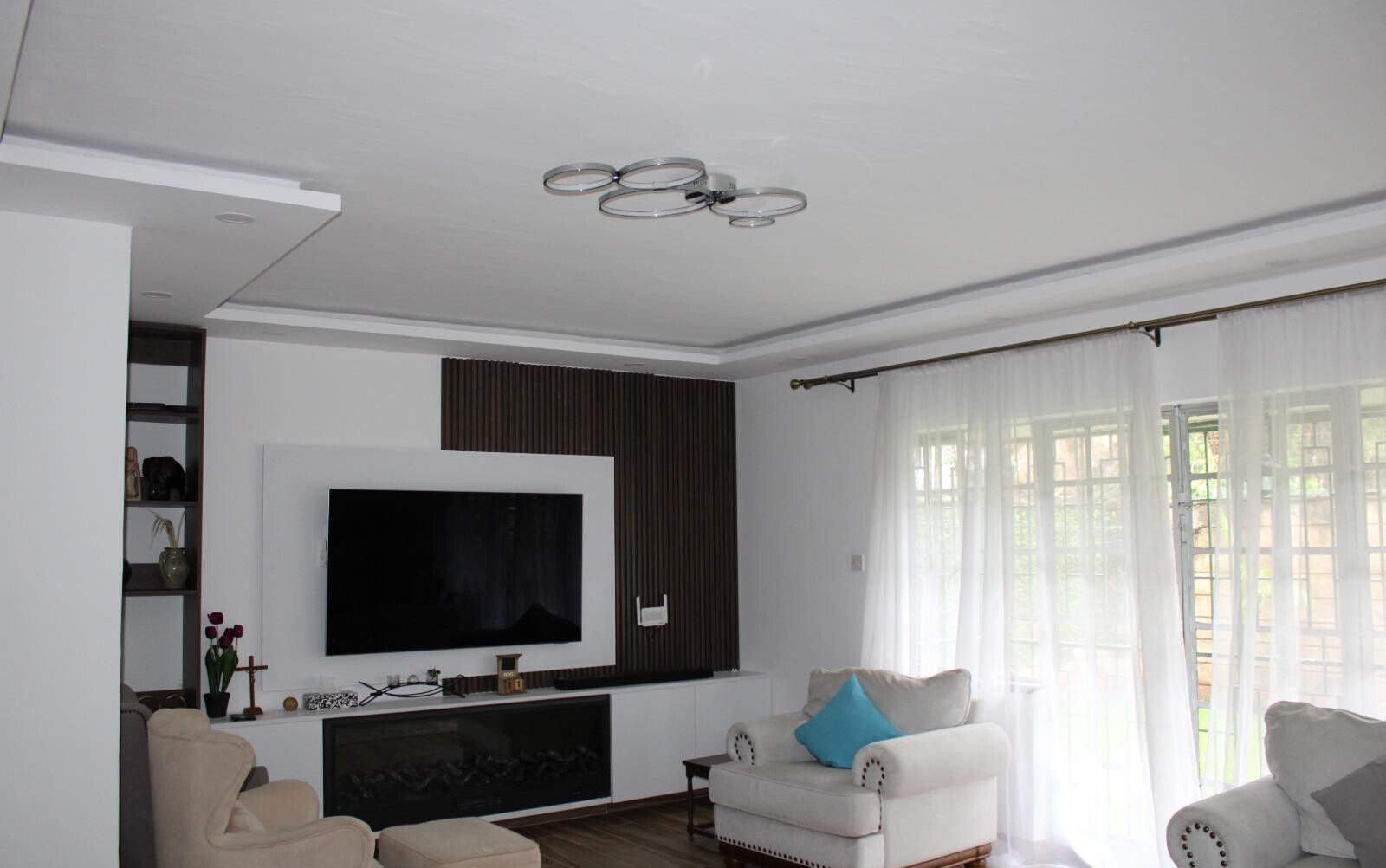 Corner 4BR Townhouse with Sunken Dining & Private Garden - Kileleshwa