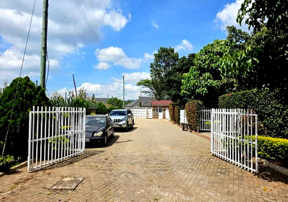 5-Bed All-Ensuite Townhouse with Private Gate - Rimpa, Rongai