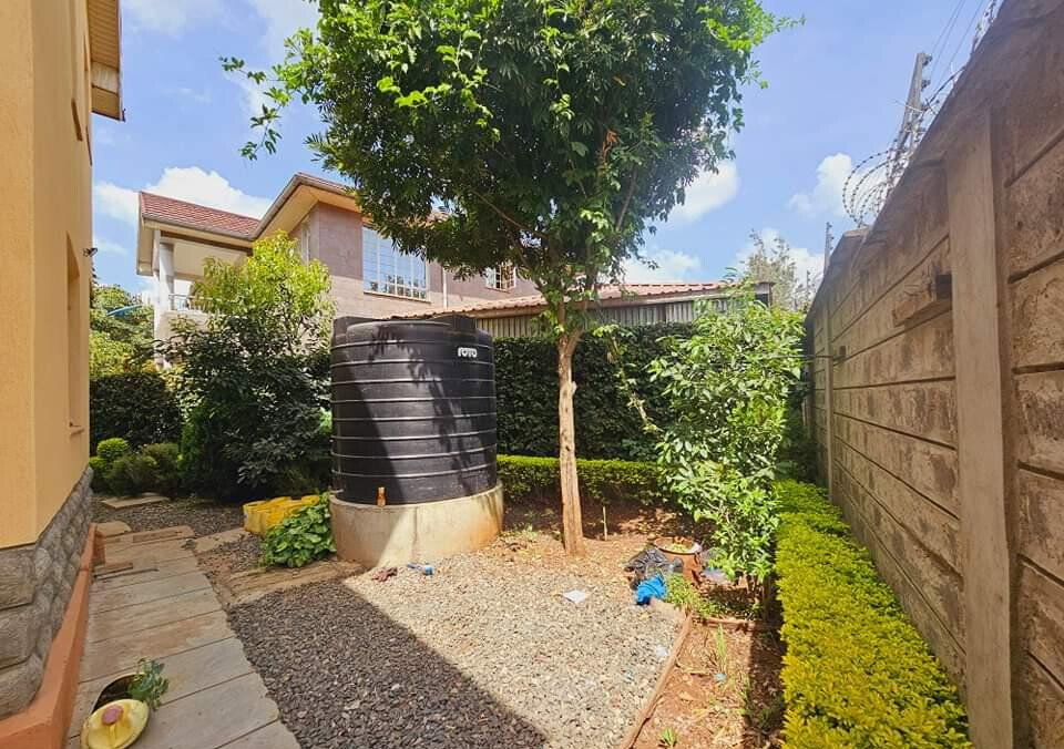 5-Bed All-Ensuite Townhouse with Private Gate - Rimpa, Rongai