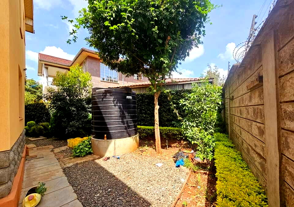5-Bed All-Ensuite Townhouse with Private Gate - Rimpa, Rongai
