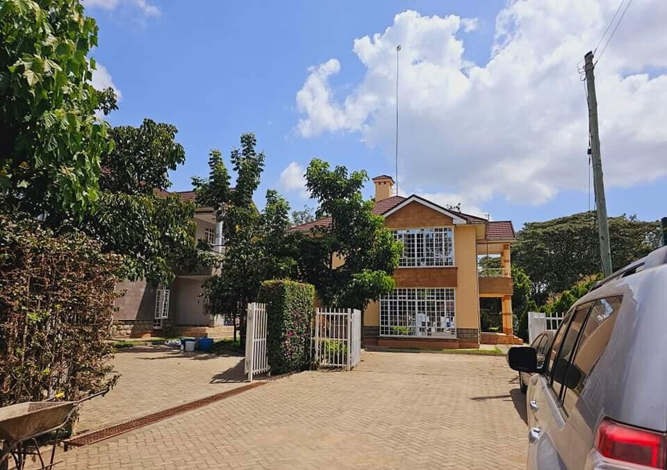 5-Bed All-Ensuite Townhouse with Private Gate - Rimpa, Rongai