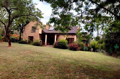 5-Bed Eco Townhouse with Fireplace & Veranda – Hardy, Karen