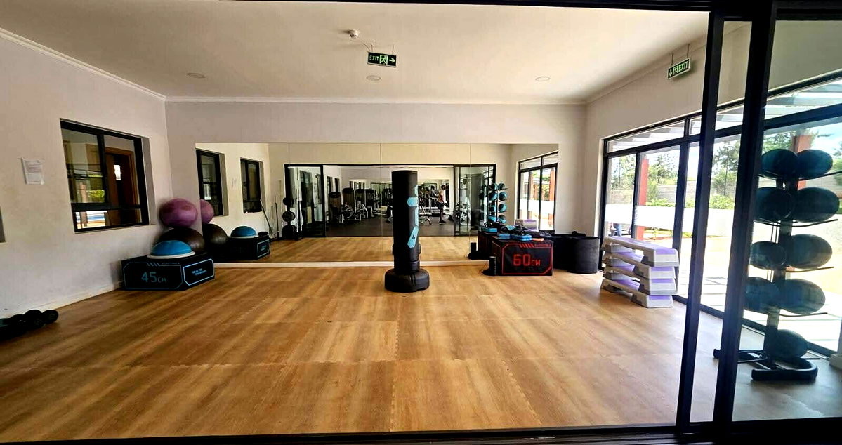 4BR Ensuite Townhouse with Pool & Clubhouse - Runda