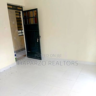 1bdrm Bedsitter in Umoja 3 for rent - Image 5