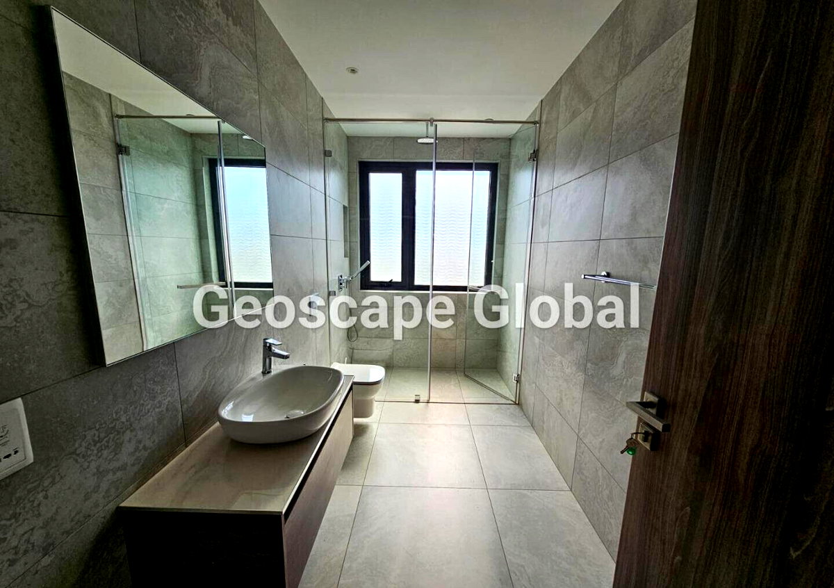 6-Bedroom Townhouse with Private Garden - Lower Kabete
