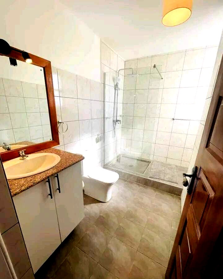 4BR Master En-Suite Villa with Roof Terrace - Syokimau