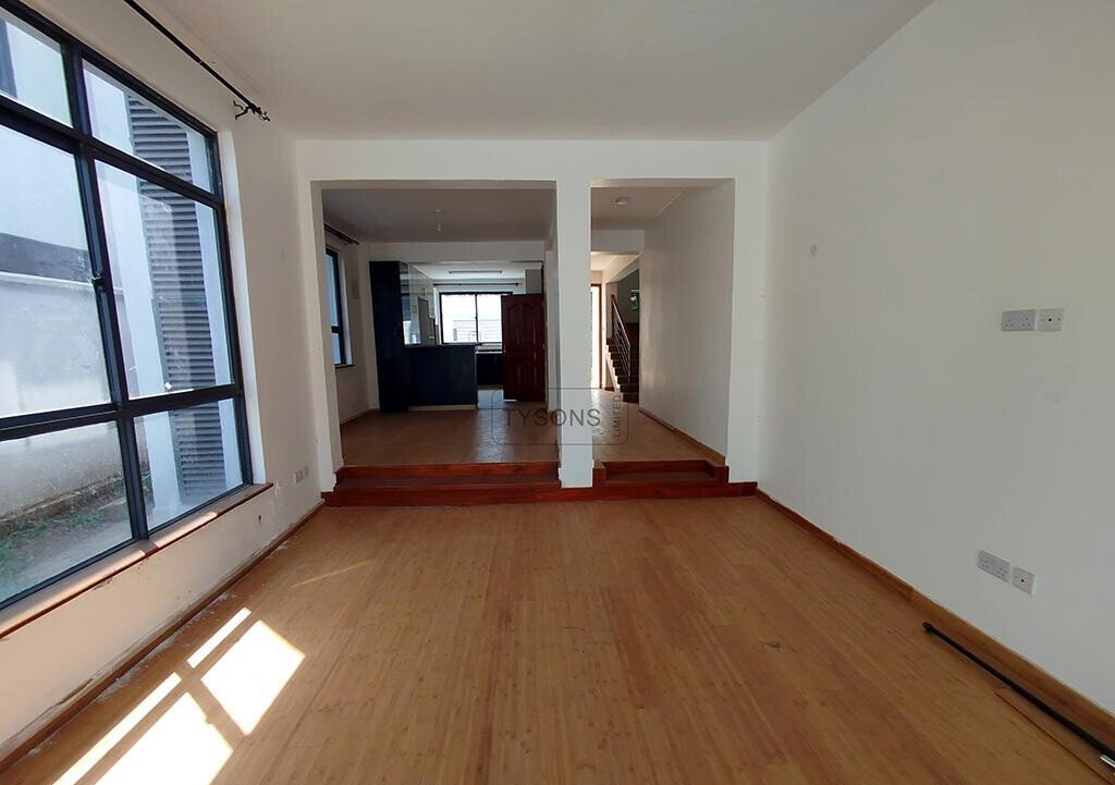 4-Ensuite Townhouse with Rooftop Terrace & DSQ - Lavington
