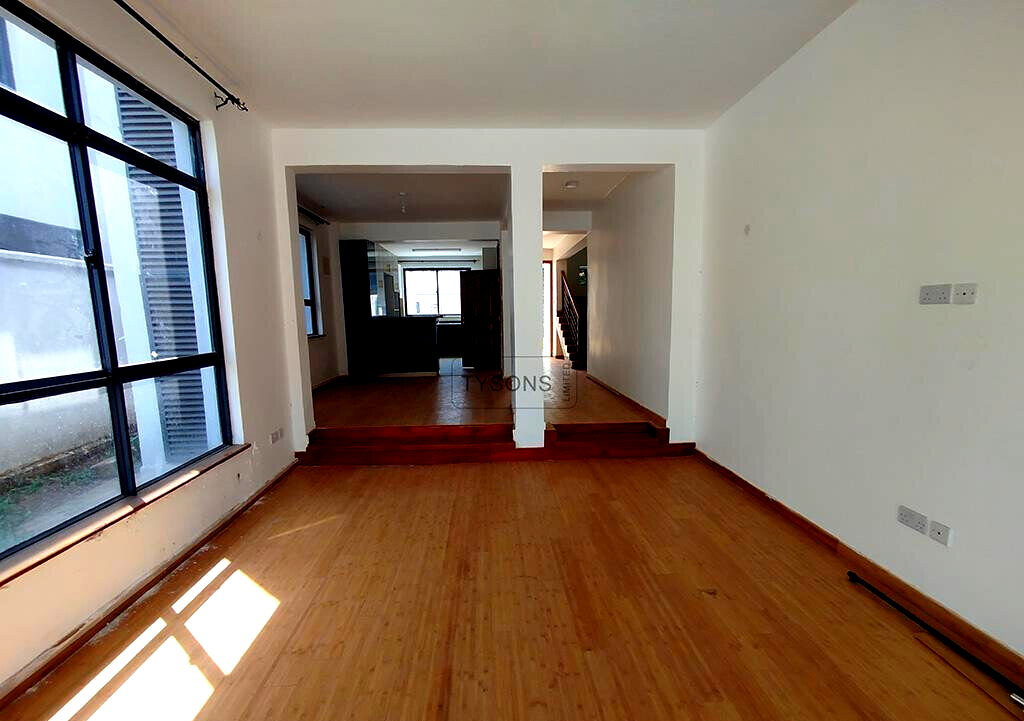 4-Ensuite Townhouse with Rooftop Terrace & DSQ - Lavington