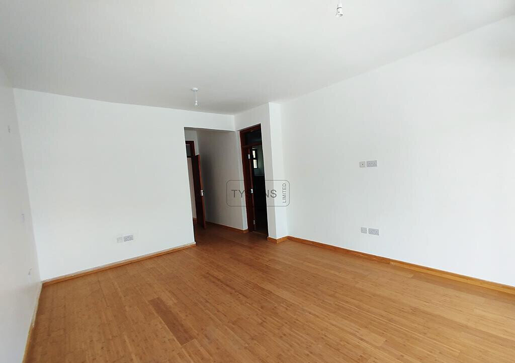 4-Ensuite Townhouse with Rooftop Terrace & DSQ - Lavington