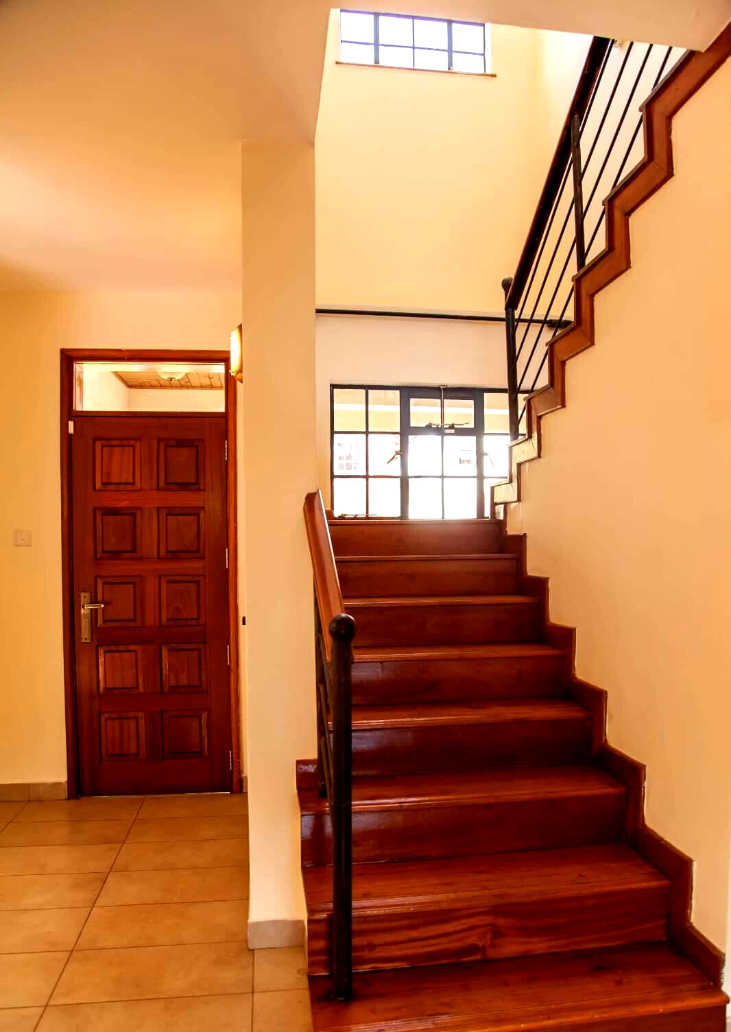 4-Ensuite Villa with Private Garden & Solar Backup - Lavington