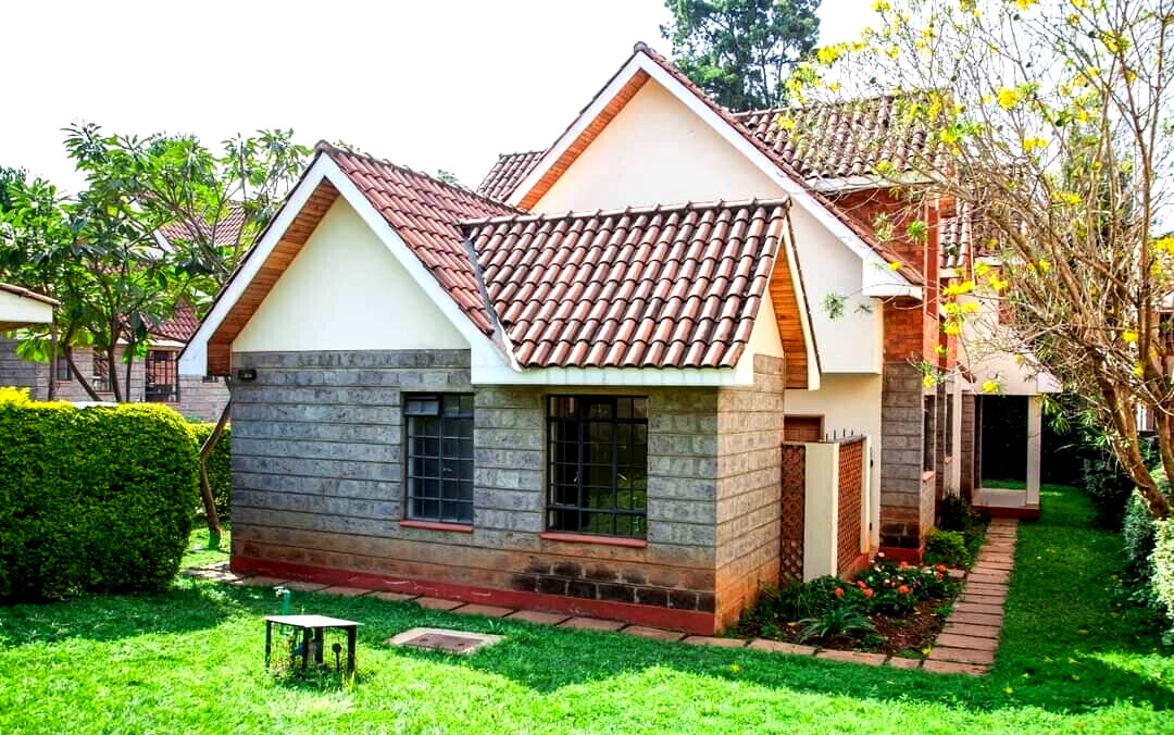 4-Ensuite Villa with Private Garden & Solar Backup - Lavington