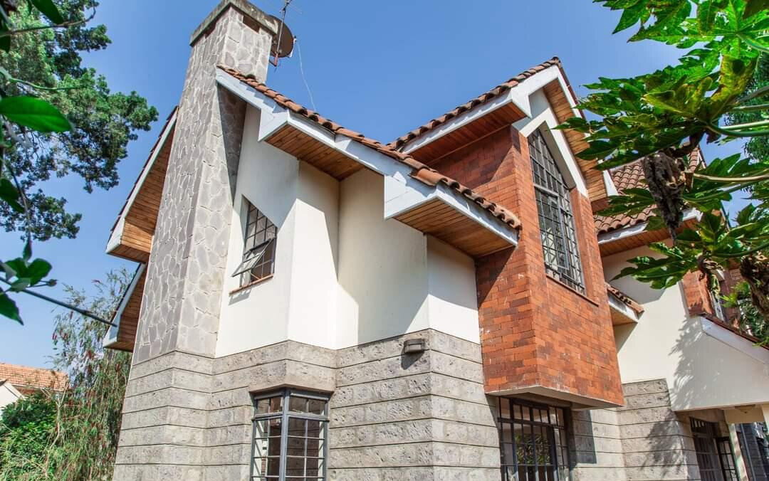 4-Ensuite Villa with Private Garden & Solar Backup - Lavington