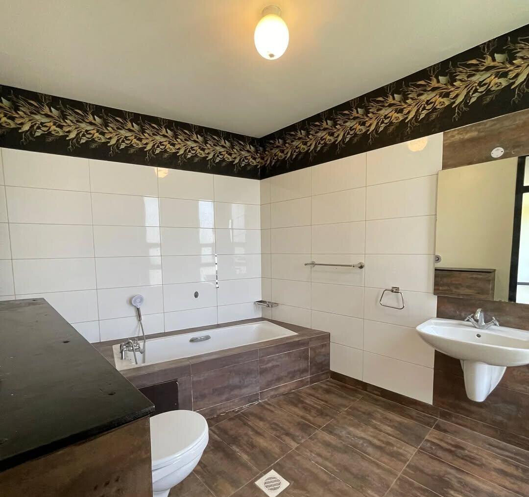 5-Ensuite Villa with Pool & Gym Access – Karen Langata