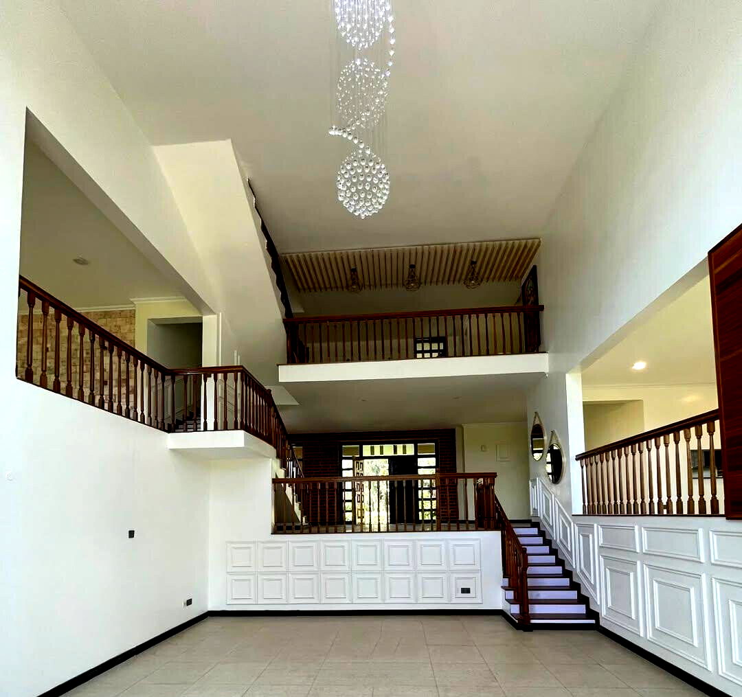 5-Ensuite Villa with Pool & Gym Access – Karen Langata