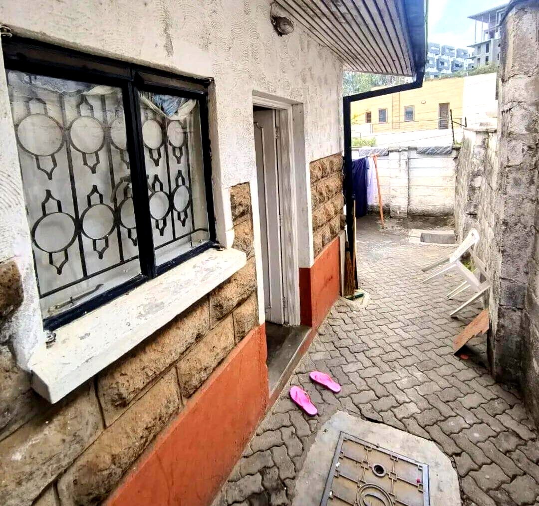 4BR Townhouse with Private Garden & DSQ - Kileleshwa