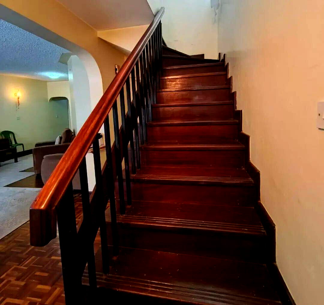 4BR Townhouse with Private Garden & DSQ - Kileleshwa