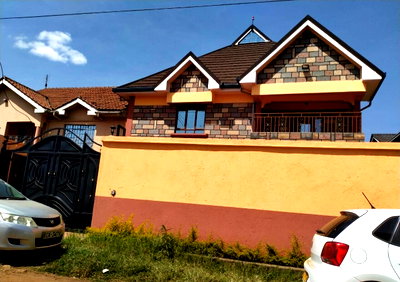 Newly Built 4BR All-Ensuite Townhouse on 40/80 - Membley