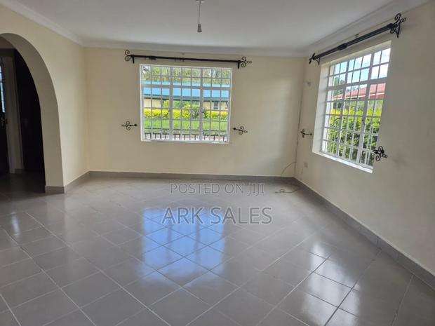 3bdrm Bungalow in Greenpark, DayStar Area for sale