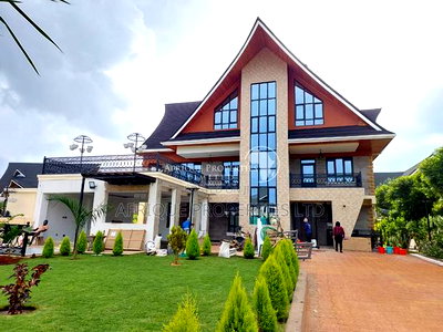 6bdrm Mansion in Daykio Bustani, Kimbo for sale - Image 1