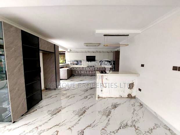 6bdrm Mansion in Daykio Bustani, Kimbo for sale