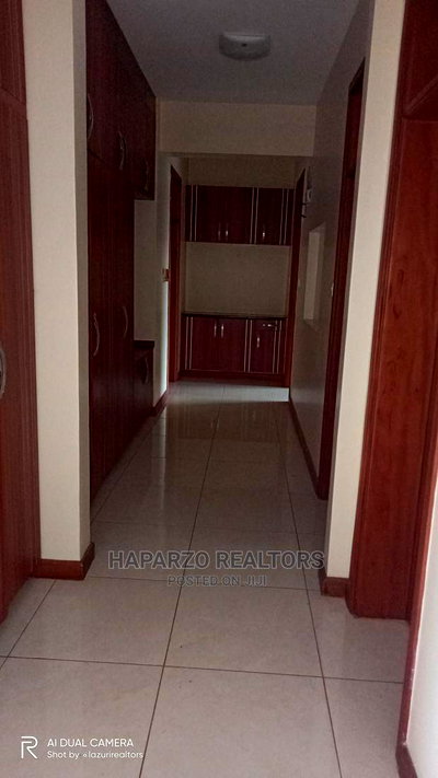 3bdrm Apartment in Parklands for rent - Image 5