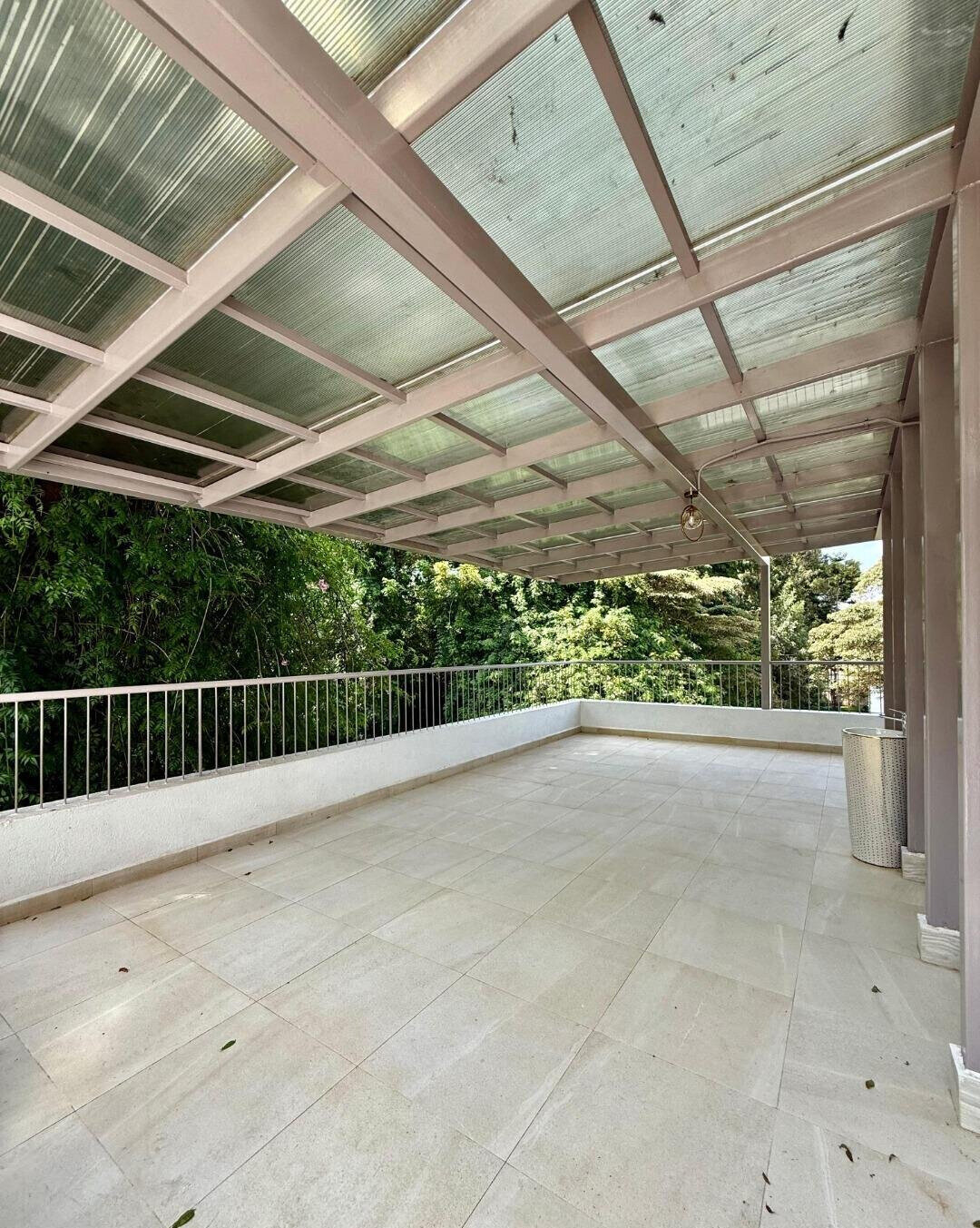 Triple-Height Entrance Townhouse with Pool & DSQ – Karen