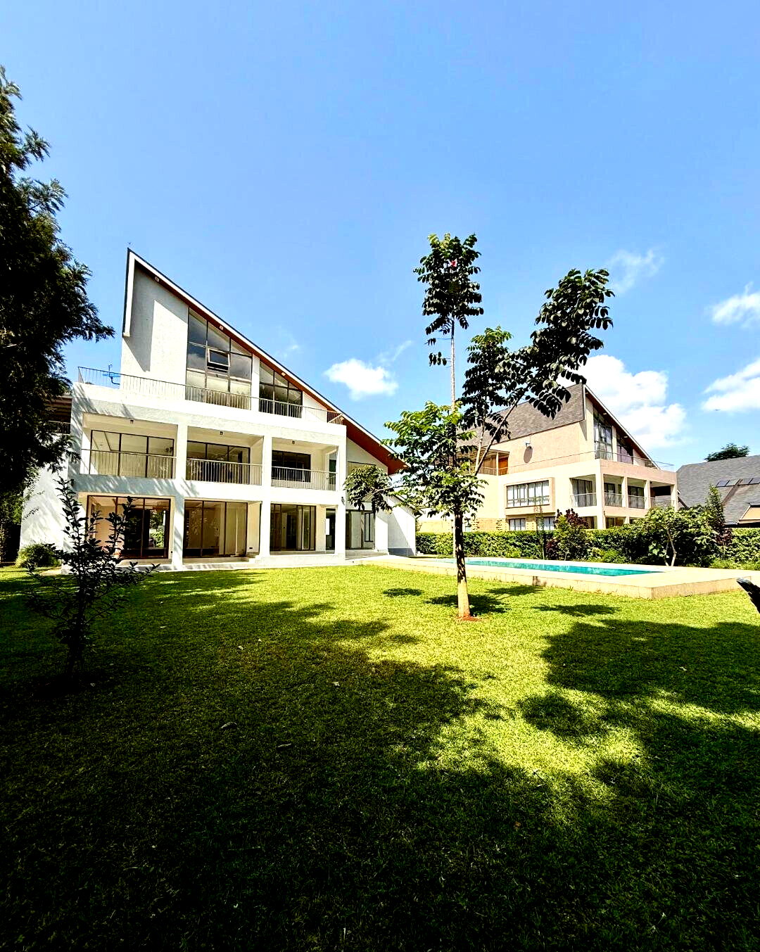 Triple-Height Entrance Townhouse with Pool & DSQ – Karen
