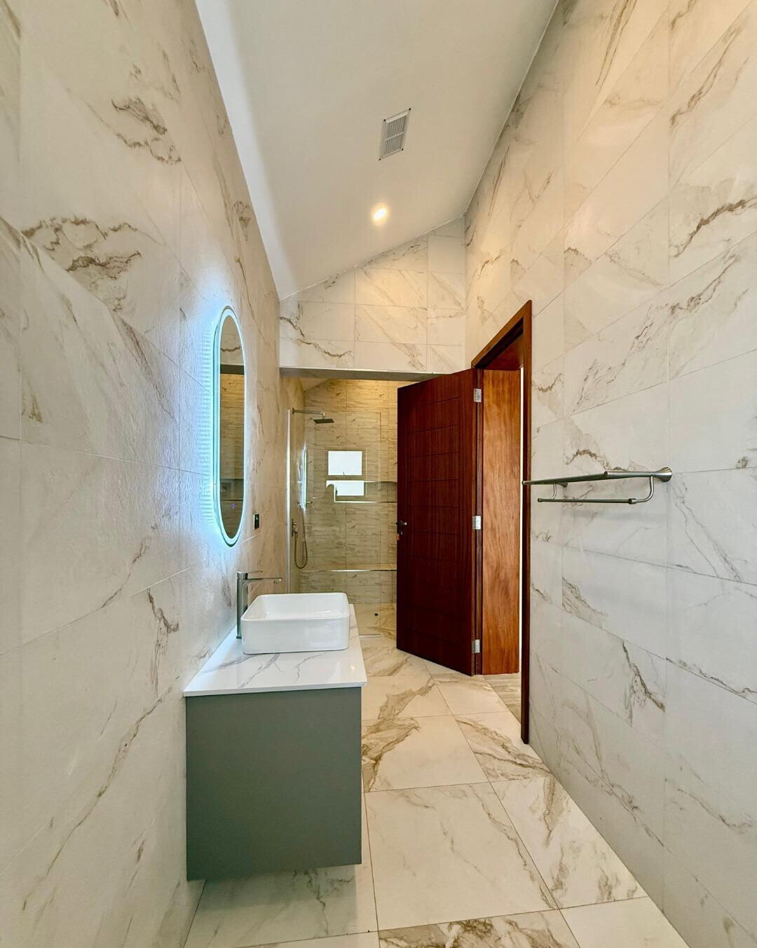 Triple-Height Entrance Townhouse with Pool & DSQ – Karen