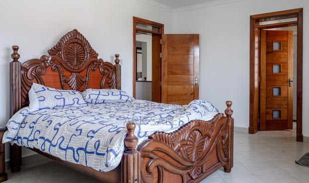 Furnished 4bdrm Villa in Green Park, DayStar Area for sale