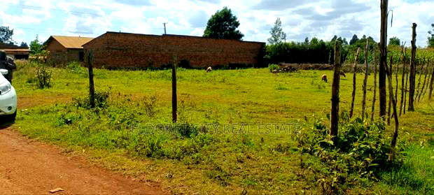 1/4 Plot Kimumu Ideal for Rental.