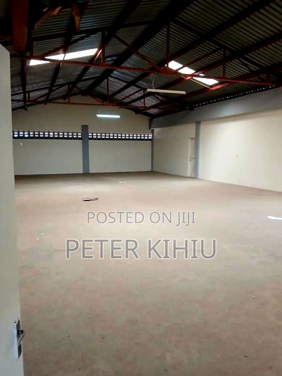 Godown to Let 3000sqft Off Road a Industrial Area - Image 1