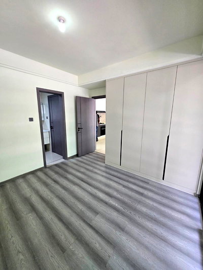 Modern One Bedroom Apartment  - Image 15