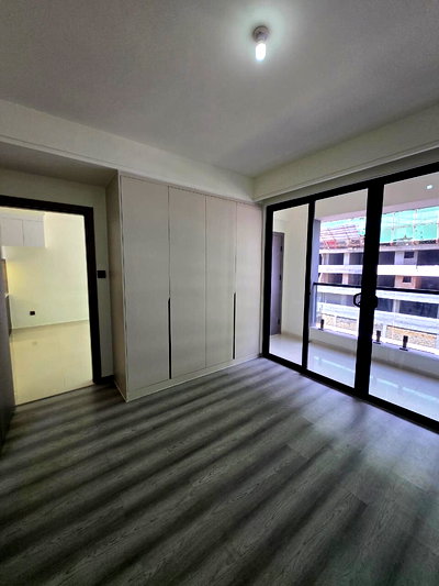 Modern One Bedroom Apartment  - Image 14