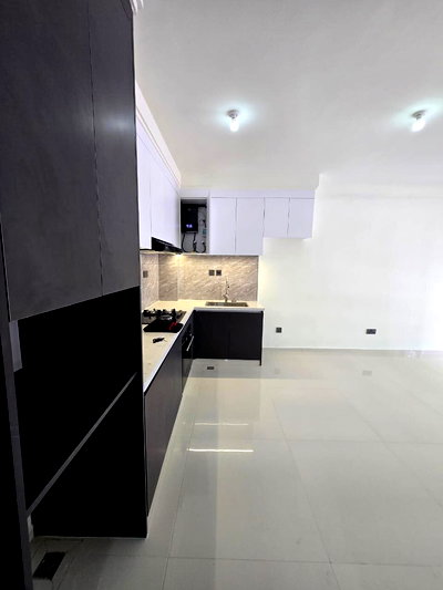 Modern One Bedroom Apartment  - Image 8