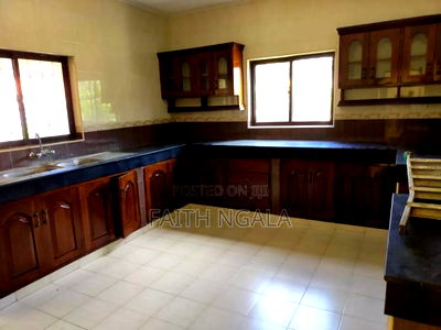 4bdrm Bungalow in Nyali for sale - Image 18
