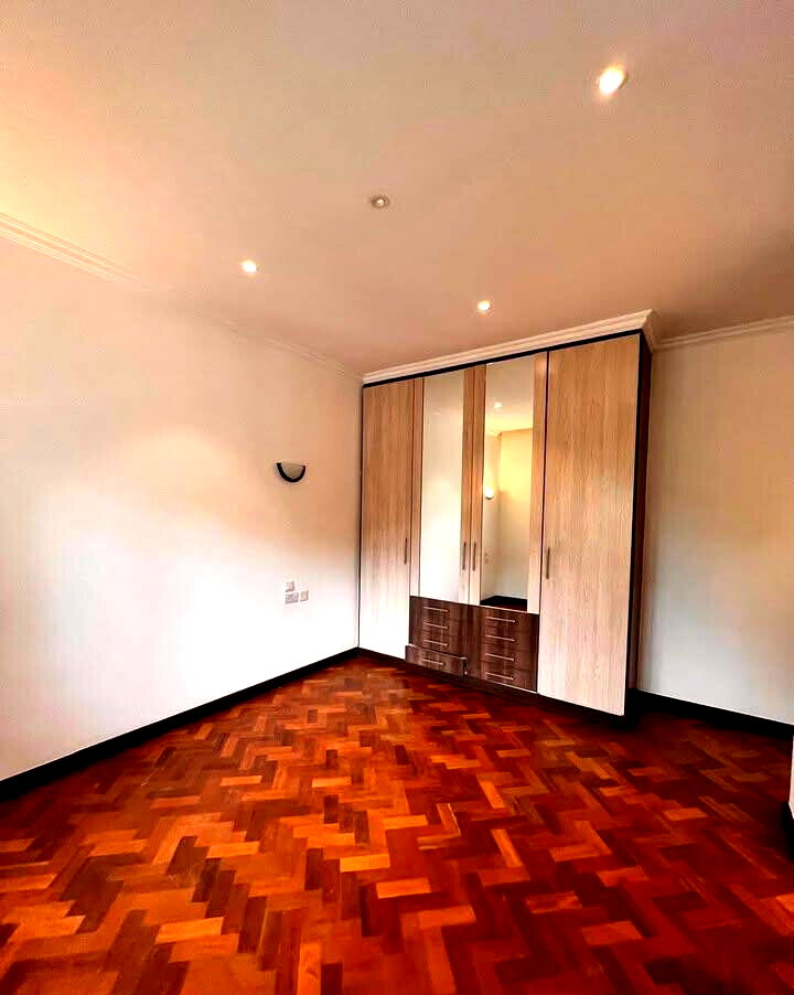 5-Ensuite Townhouse with DSQ in Small Gated Community - Lavington