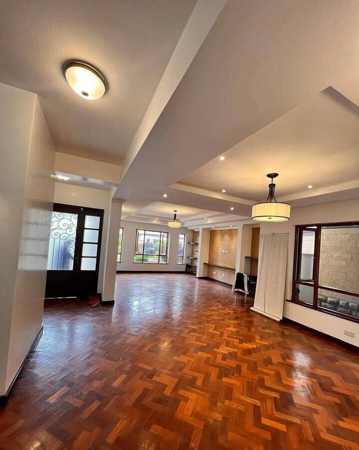 5-Ensuite Townhouse with DSQ in Small Gated Community - Lavington