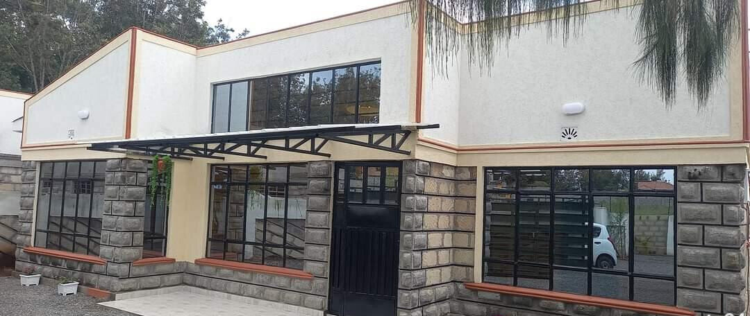 4BR Architectural Gem with Breathtaking Ngong Hills Views - Ngong