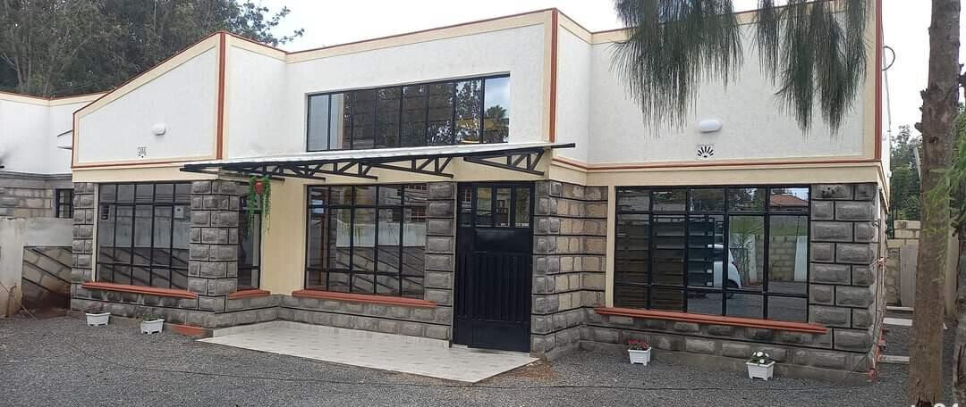 4BR Architectural Gem with Breathtaking Ngong Hills Views - Ngong
