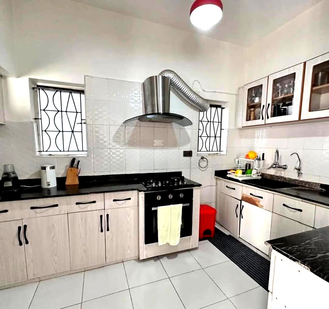 4BR Solar-Powered Townhouse in Secure Gated Community - Kileleshwa