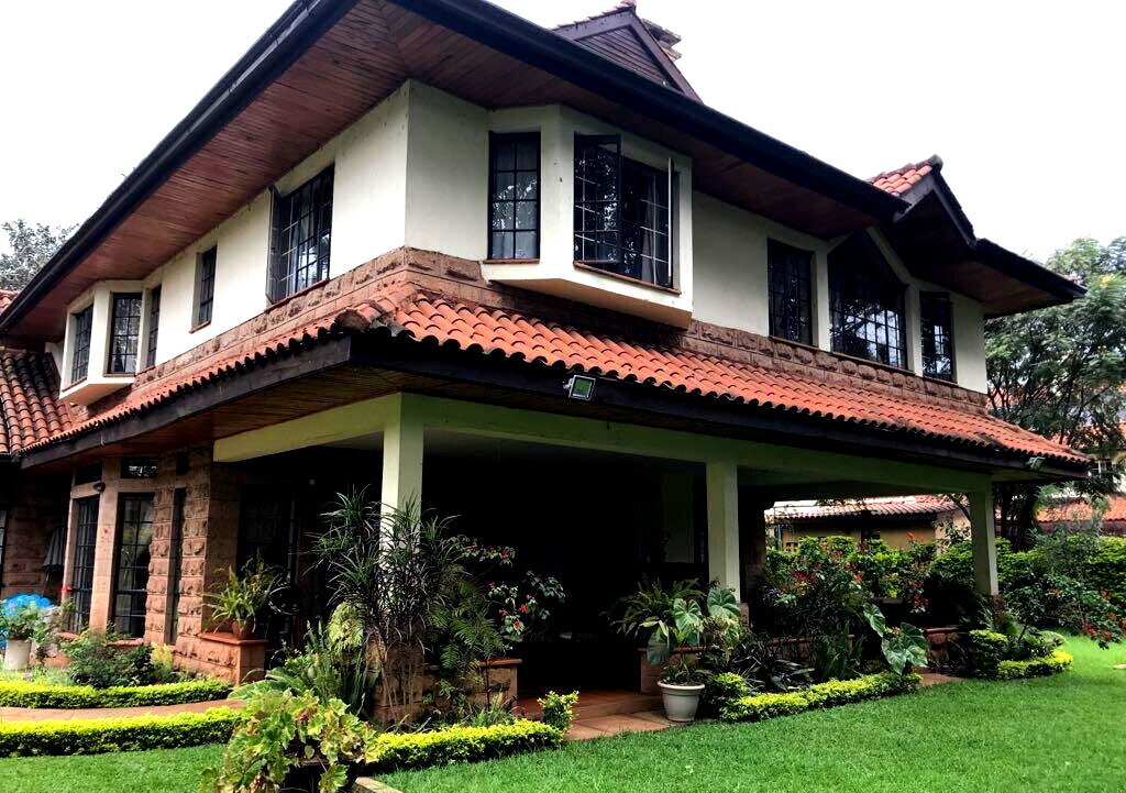 5BR All-Ensuite Townhouse with Pool & Clubhouse – Rosslyn, Nairobi