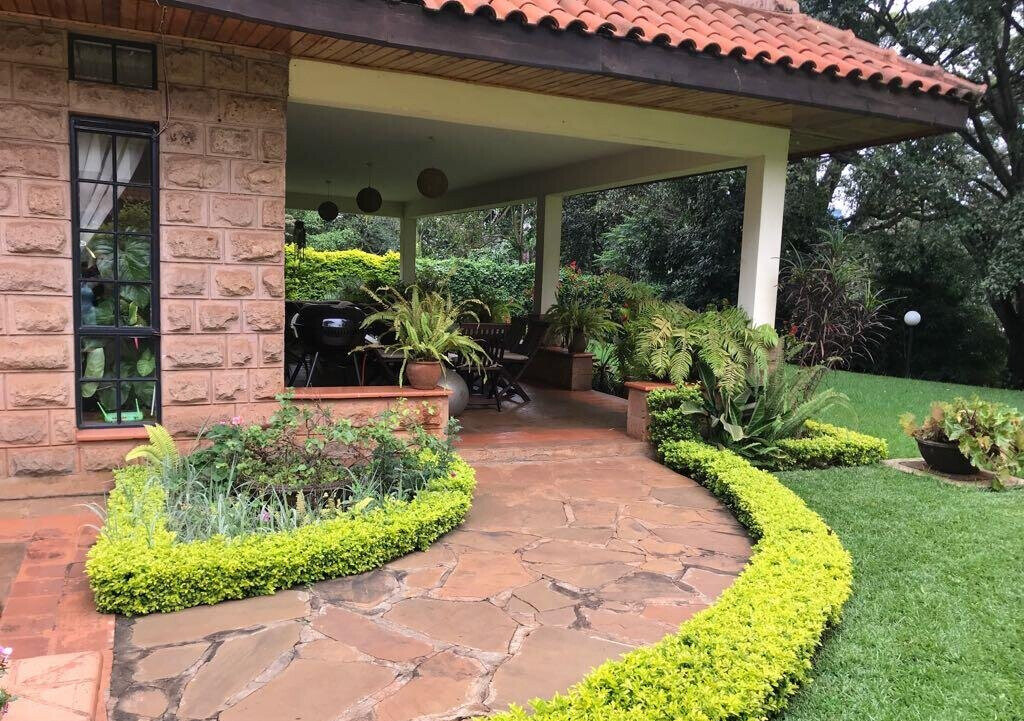 5BR All-Ensuite Townhouse with Pool & Clubhouse – Rosslyn, Nairobi