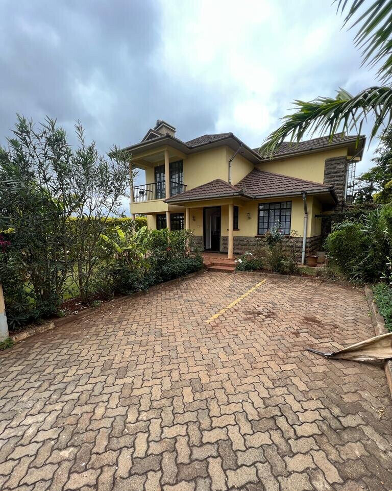 4BR Townhouse with Private Garden & Pool - Loresho