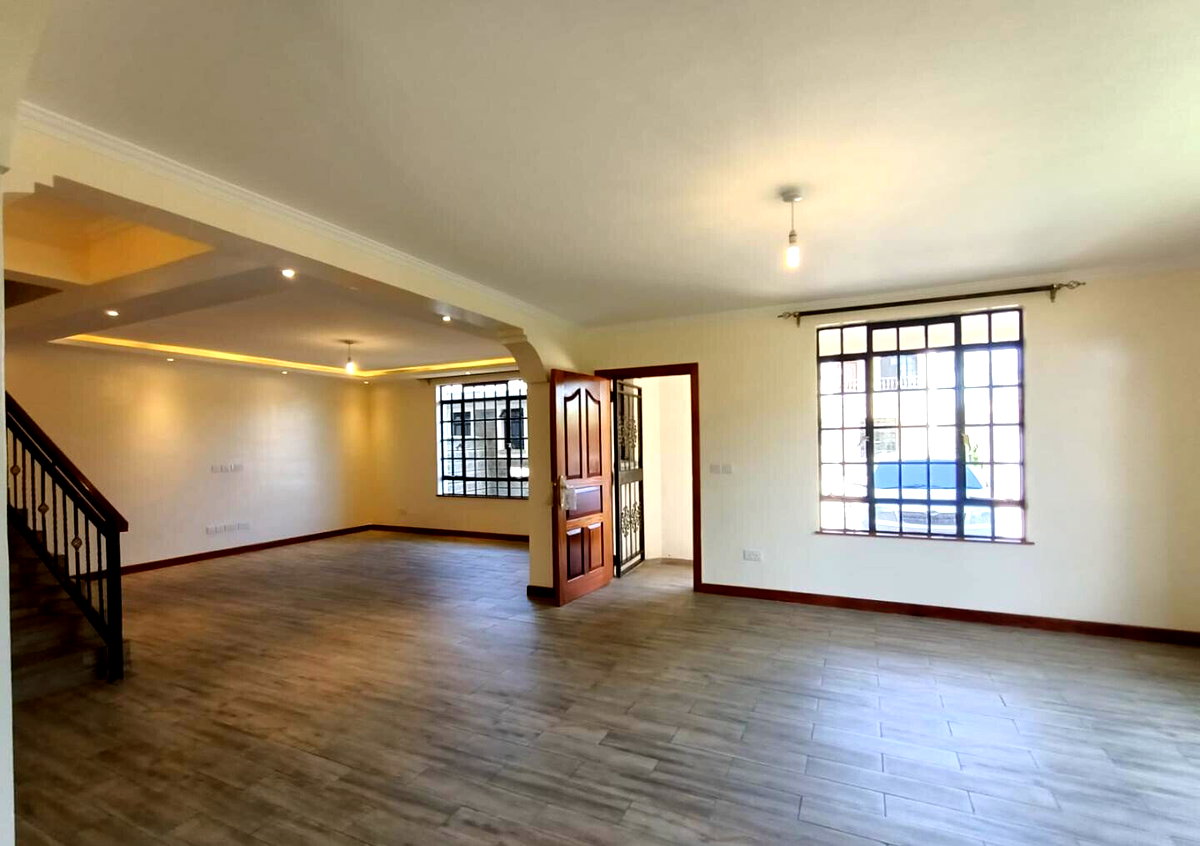5BR All-Ensuite Townhouse with Borehole & Ample Parking - Ruiru