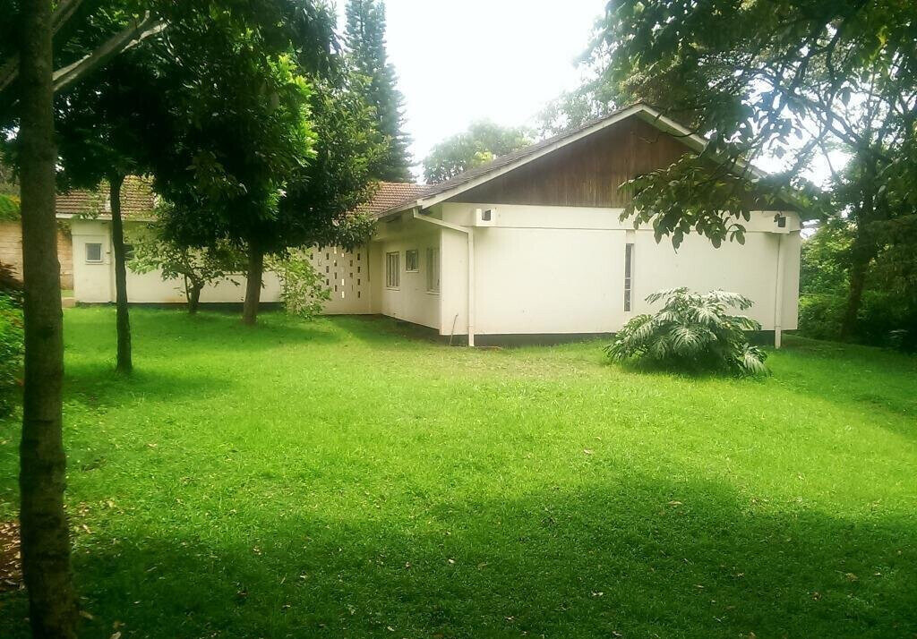 1 Acre Lavington Plot with Garden