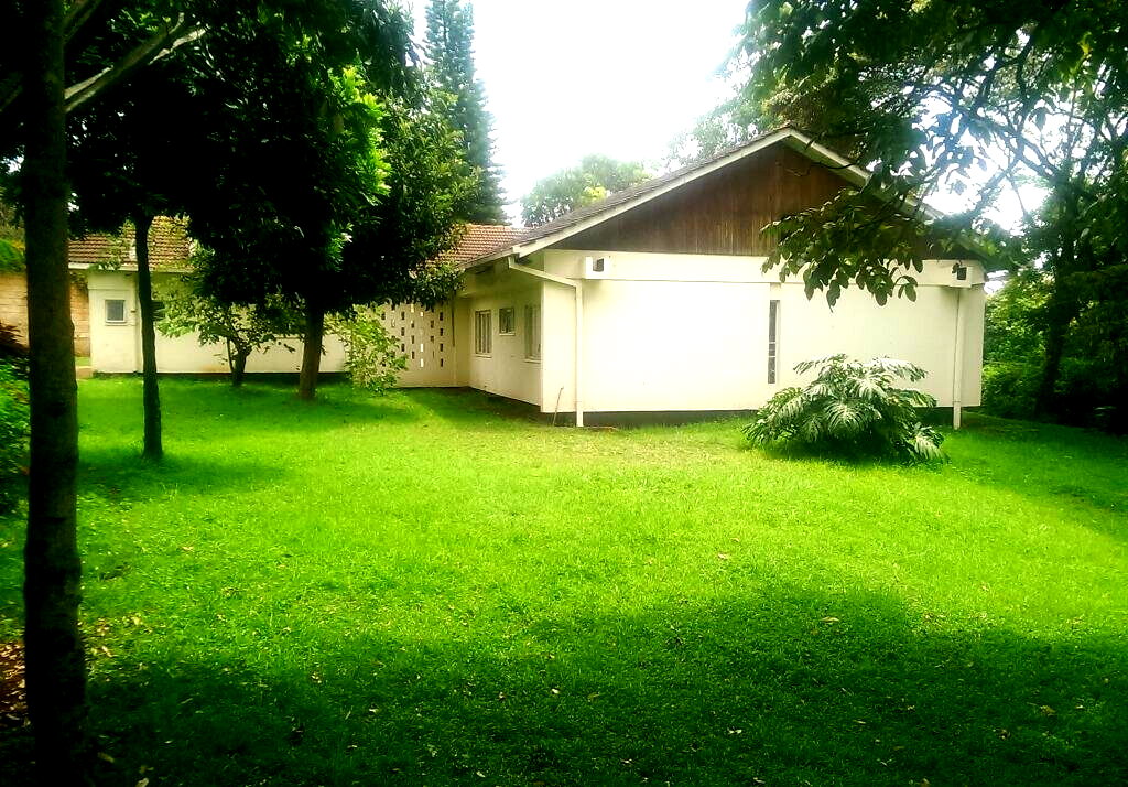 1 Acre Lavington Plot with Garden