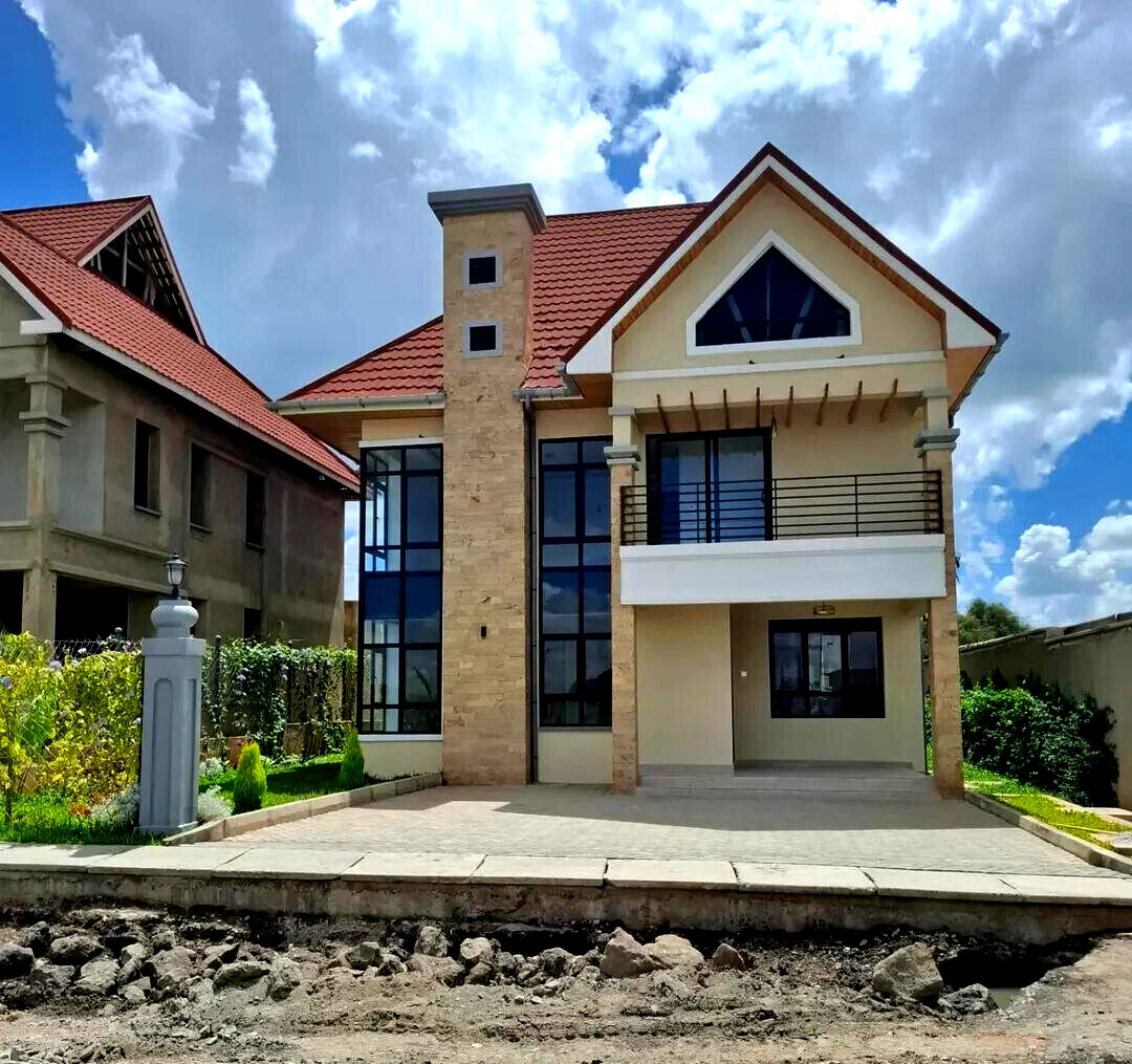 5BR All-Ensuite Townhouse with Pool & Gym - Kitengela Phase 1