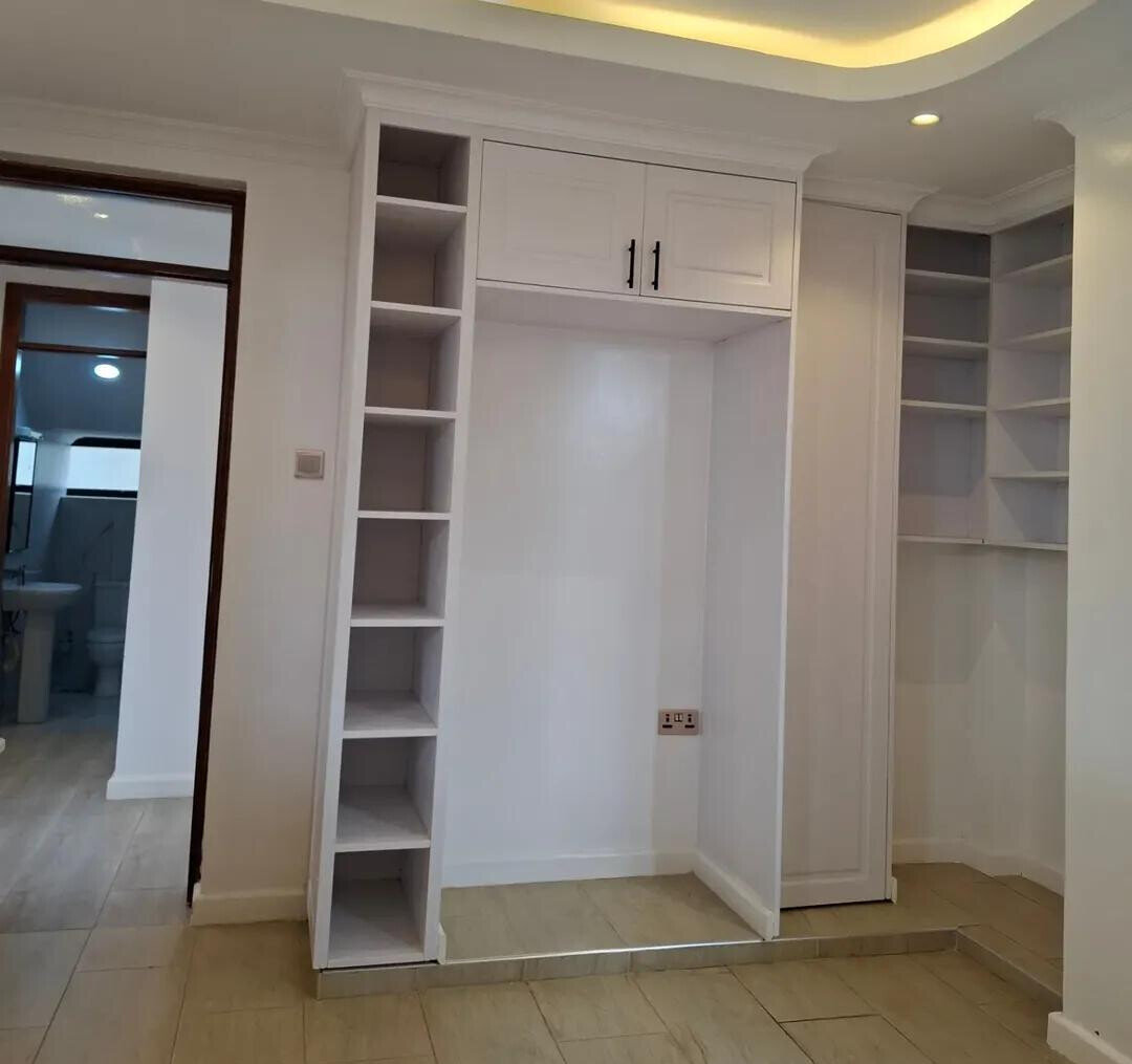 5BR All-Ensuite Townhouse with Pool & Gym - Kitengela Phase 1