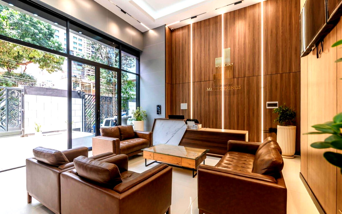 12th Floor 2BR with Rooftop Pool & City Views - Westlands